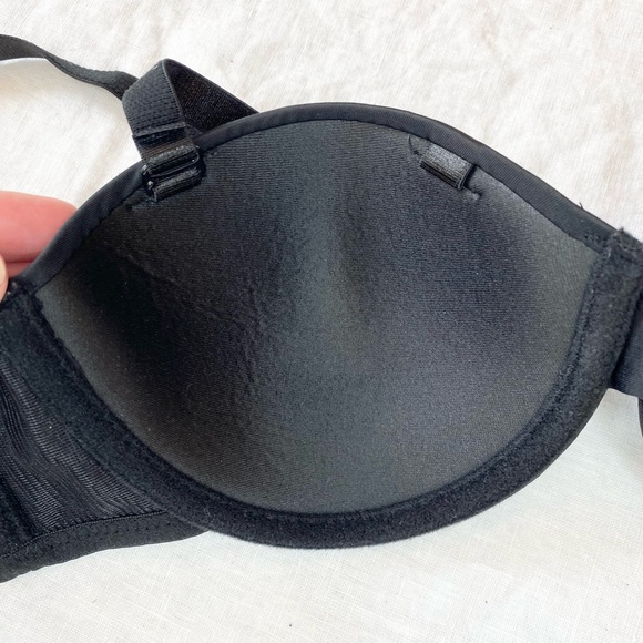 Carisma Black Strapless / Convertible Bra - Picture 5 of 10